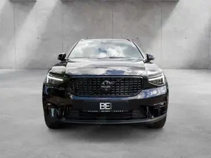 Volvo XC40 B3 Ultra Black Edition AHK PANO 360° Bild 2