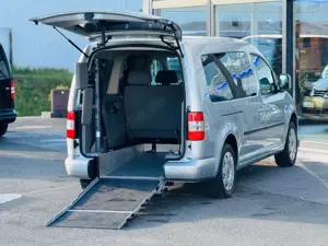 Volkswagen Caddy -Behindertengerecht-Rampe