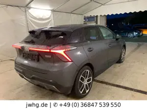 MG MG4 Luxury Leder Navi 360°Kam ACC Wärmep Bild 3