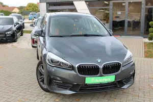 BMW 220 Bild 2