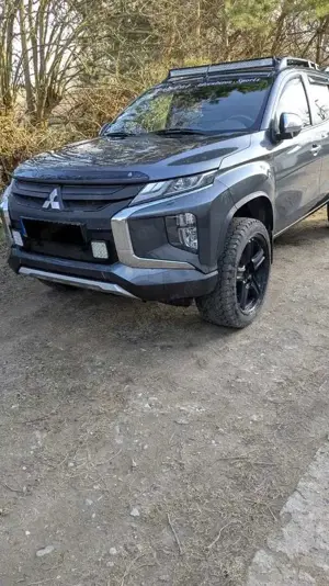 Mitsubishi L200 L200 Pick Up 4x4 +S Bild 4