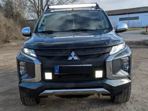 Mitsubishi L200 L200 Pick Up 4x4 +S Bild 2