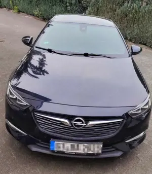 Opel Insignia Grand Sport 2.0 Diesel Automatik Business Edition Bild 2