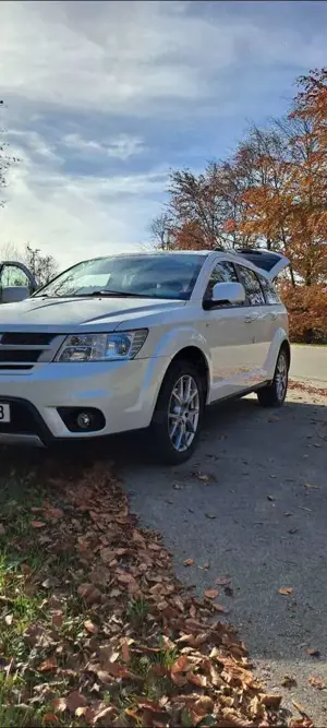 Fiat Freemont 2.0 Multijet 16V DPF Automatik TÜV  Allrad Lounge