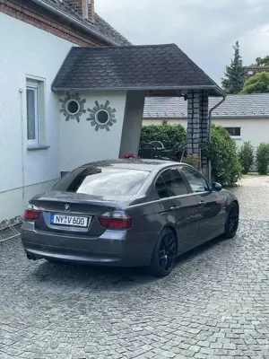 BMW 320 320i Bild 2 BMW 320 320i Bild 2