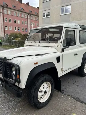 Land Rover Defender Typ 90 County