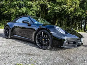 Porsche 992 911 Carrera Cabriolet PDK