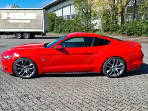 Ford Mustang Mustang 5.0 Ti-VCT V8 Aut. GT Bild 2