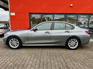 BMW 318 d Limousine*el.Sitz*Memory*Komf.Zug.*DAB* Bild 2