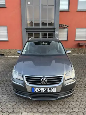 Volkswagen Touran 2.0 TDI Highline
