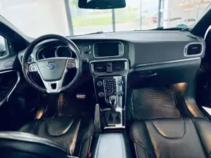 Volvo V40 Summum R Design*Finanzierung+Garantie+Inspektion* Bild 5