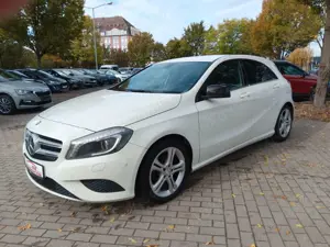 Mercedes-Benz A 200 BlueEfficiency Navi Bi-Xenon Klima SHZ