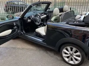 MINI Cooper Cabrio MINI CABRIO Bild 2