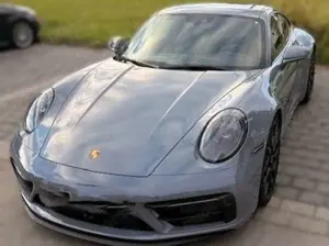 Porsche 992 911 Carrera 4 GTS PDK