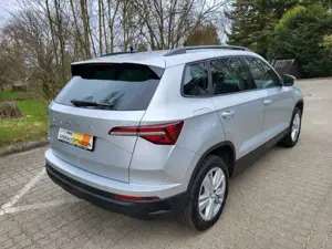 Skoda Karoq Style*Frontscheibenhzg*AHK*3Zonen Klima*Navi*4xSHZ Bild 2