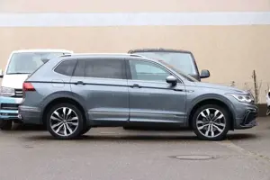 Volkswagen Tiguan Allspace 2.0 TDI DSG R-Line 4Motion PANO*DC Bild 5