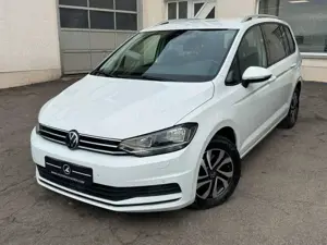 Volkswagen Touran 2.0 TDI Active VIRTUAL ACC CARPLAY AHK