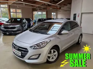 Hyundai i30 blue drive Classic 1,4 NAVI KAMERA PDC LED
