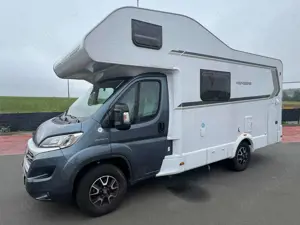 Caravans-Wohnm Weinsberg Alkoven