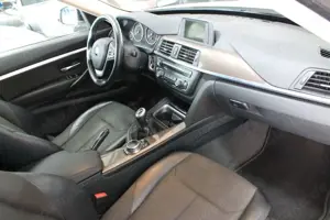 BMW 318 Baureihe 3  318 d Neue Motor mit 35000 Km Bild 4