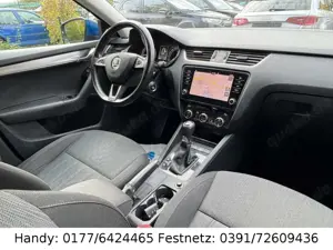 Skoda Octavia 2.0 TSI DSG Combi XENON/NAVI/SHZ/PDC/ALU Bild 2