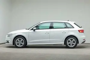 Audi A3 40 e-tron Navi*SHZ*PDC*LED Bild 3