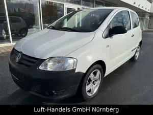 Volkswagen Fox Basis 1.2 8 x Bereift 1.Hand Alufelgen