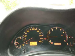 Toyota Avensis Avensis 2.0 VVT-i CombiExecutive Bild 5