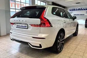 Volvo XC60 R Design Recharg AWD/PANO/H-UP/360°/HK/ACC Bild 3