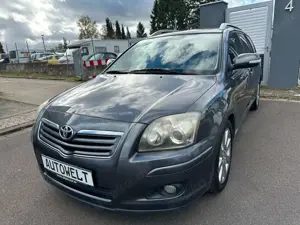 Toyota Avensis Kombi 2.0 Travel Klimaautomatik Navi