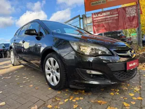 Opel Astra J Sports Tourer NAVI*TEMPOMAT*BT*KAMERA