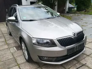 Skoda Octavia Octavia Combi 1.8 TSI Green tec DSG Elegance LK