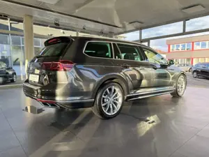 Volkswagen Passat Variant Elegance 1.5 TSI DSG 2xR-LINE NAV Klima Navi Bild 5