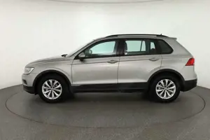 Volkswagen Tiguan 1.5 TSI LED Navi Sitzheizung Tempomat AHK Bild 3
