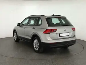 Volkswagen Tiguan 1.5 TSI LED Navi Sitzheizung Tempomat AHK Bild 4