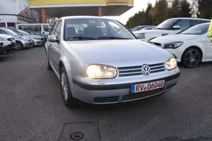 Volkswagen Golf 1.9TDI 74kW  Special 4-türig