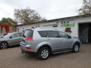 Citroen C-Crosser 2,2 HDi, EU4, 4WD, 7-Sitze, AHK !! Bild 4