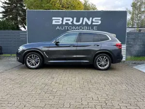 BMW X3 xDrive 30 e M Sport Leder DAB HUD AHK Bild 3