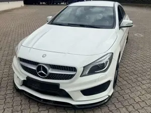 Mercedes-Benz CLA 200 CLA 200 7G-DCT AMG Line