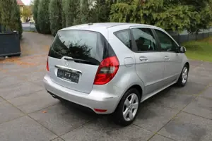 Mercedes-Benz A 180 Avantgarde*TEMPO/KLIMA/SHZ/LEDER* Bild 3