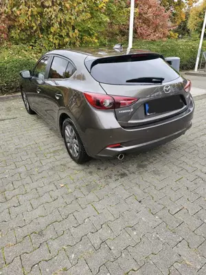 Mazda 3 SKYACTIV-G 120 Exclusive-Line