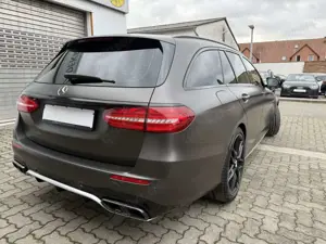 Mercedes-Benz E 63 AMG 4Matic T mit Klima/Navi/Leder/LED/PDC/Alus 20Zoll/ Bild 3