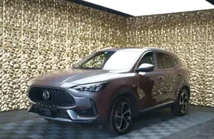 MG HS 1.5T-GDI Luxury DCT | Grau/ROT|VOLLAUSTATTUNG