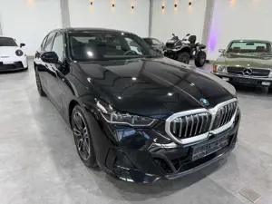 BMW 520 i M Sport*HK*Shadow-Line*360°Memory*Carbon* Bild 3