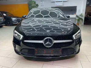 Mercedes-Benz A 180 d Limousine Automatik Navi Teilleder Tempo SHZ PDC Bild 2
