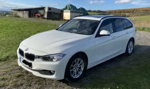 BMW 318 318D Tour Pano, AHK, bFLA, BiXenon, Unfallfrei