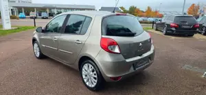 Renault Clio III Luxe+Automatik+PDC+Navi+Tempomat+ Bild 3