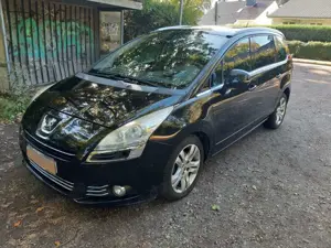 Peugeot 5008 5008 HDI FAP 110 Allure