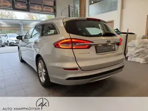 Ford Mondeo Mondeo 2.0 TDCi Titanium Austauschmotor/Autom./Klima Bild 2