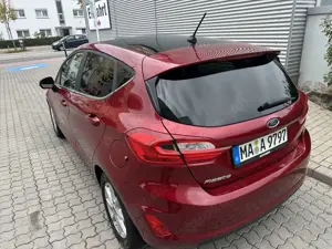 Ford Fiesta 1.0 EcoBoost SS Aut. TITANIUM Bild 3